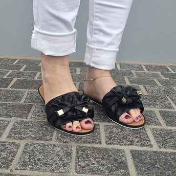 Moleca 5297-446 Ruffled Slip-on Sandal in Black